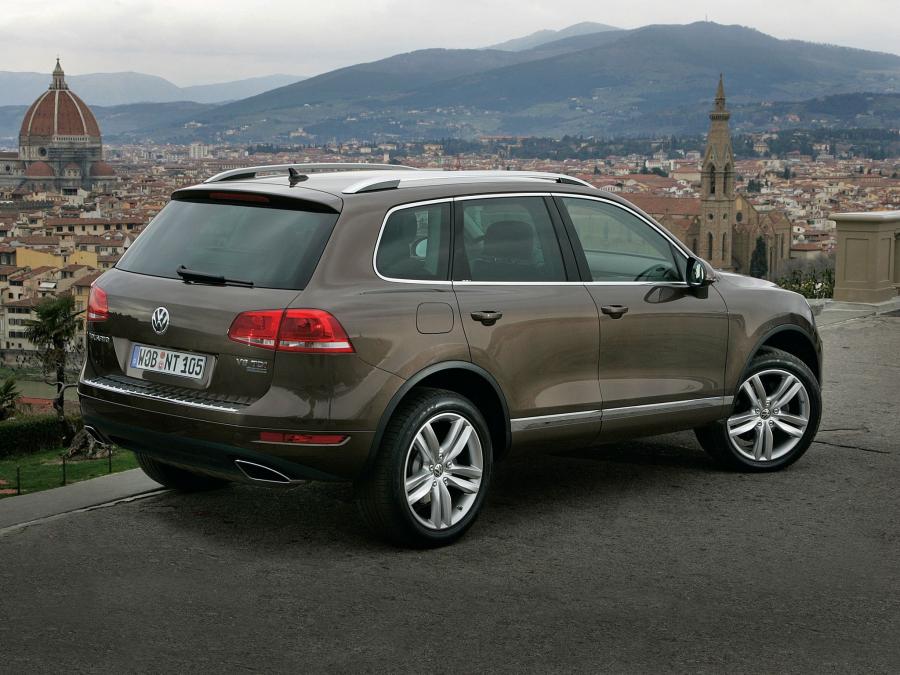  Volkswagen Touareg V6 TDi 2010 года  (фото 7 из 19)